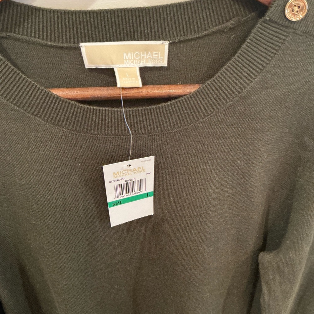 MICHAEL Michael Kors Olive Button-Accent soft sweater - Picture 4 of 8